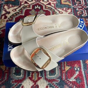 Like new Birkenstock Madrid sandals